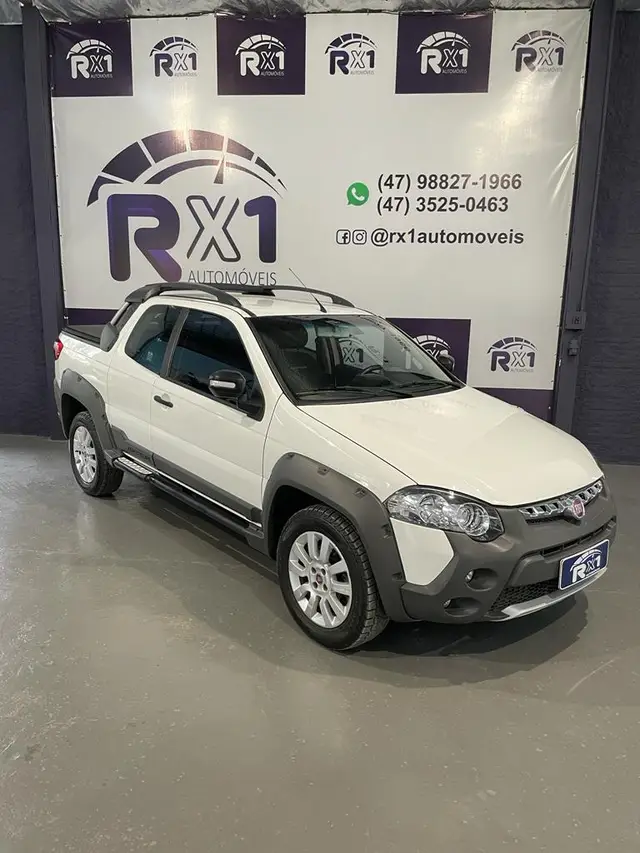 Carro Fiat Strada 2016 Adventure 1.8 16V (Flex) (Cabine Dupla)