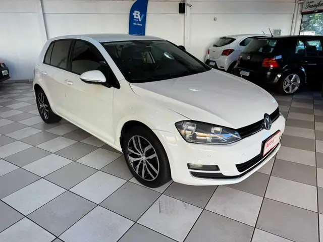 Carro Volkswagen Golf 2015 Comfortline 1.4 TSi