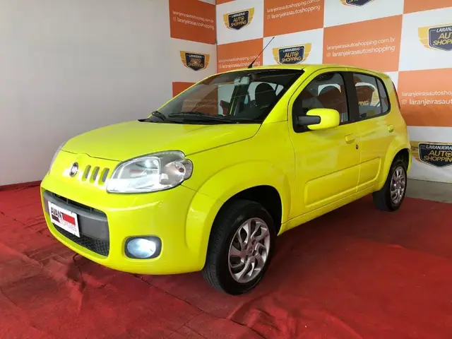 Carro Fiat Uno 2011 Vivace 1.0 8V (Flex) 4p