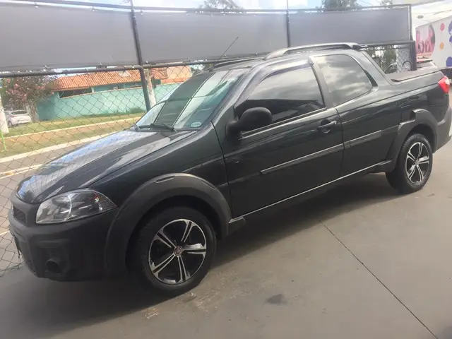 Carro Fiat Strada 2015 Working 1.4 (Flex) (Cabine Dupla)