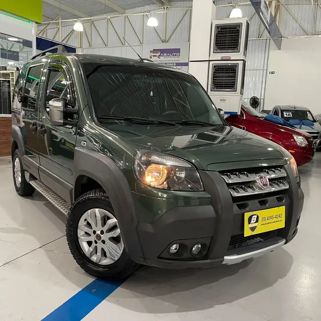 Carro Fiat Doblò 2016 Adventure 1.8 16V (Flex)
