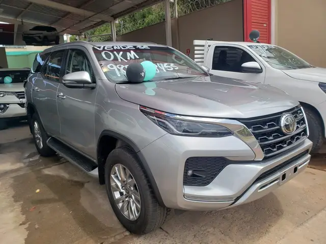 Carro Toyota SW4 2021 SRX 2.8 turbodiesel 5L 4x4 (Aut)
