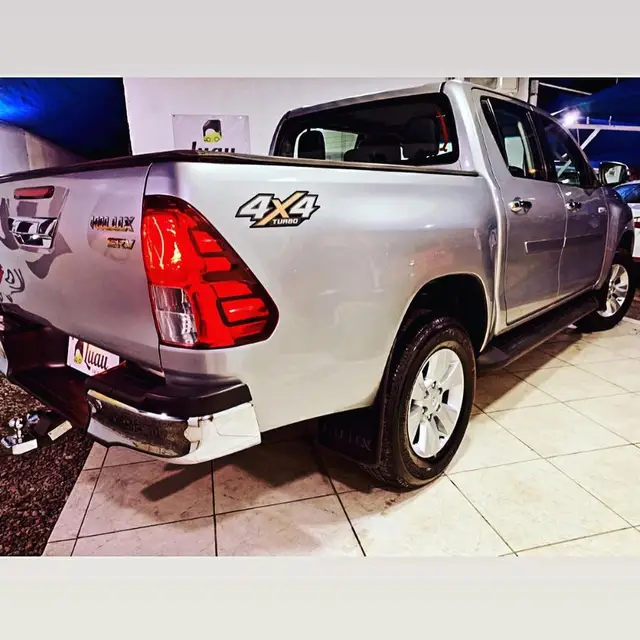 Carro Toyota Hilux Cabine Dupla 2017 Hilux 2.8 TDI SRV CD 4x4 (Aut)