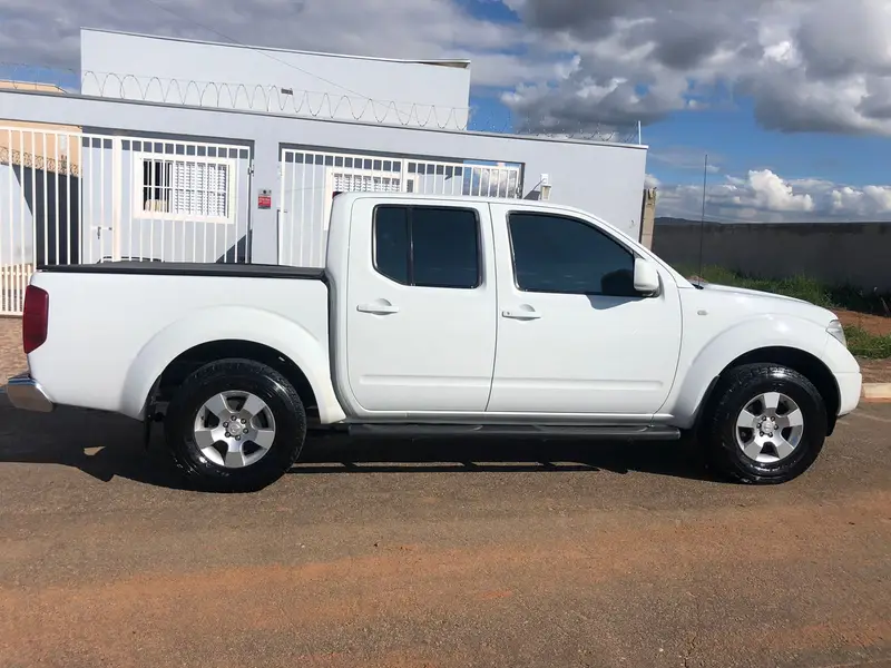 Nissan Frontier SE Attack 2.5 4x2 (Cab.Dupla)