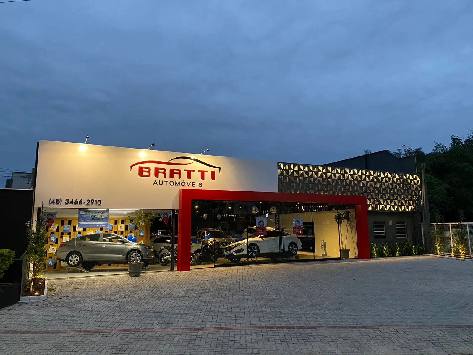Fachada da loja Veículos à venda em Bratti Automóveis - Orleans - SC | Mobiauto