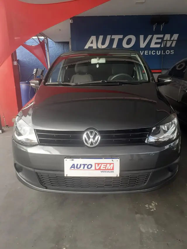 Carro Volkswagen Fox 2013 1.0 VHT (Flex) 2p