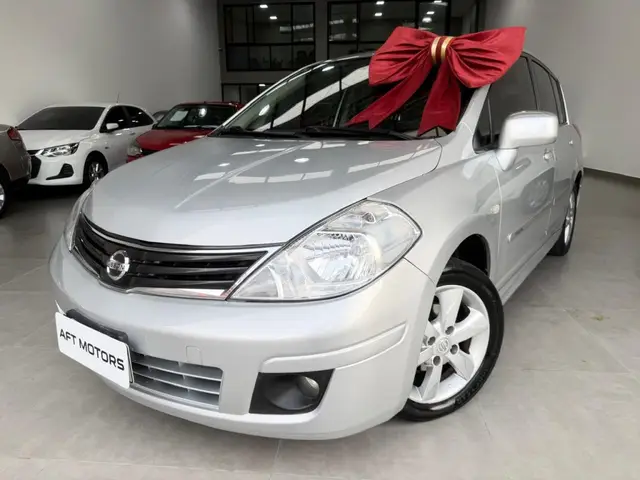 Carro Nissan Tiida 2012 SL 1.8 (flex) (aut)