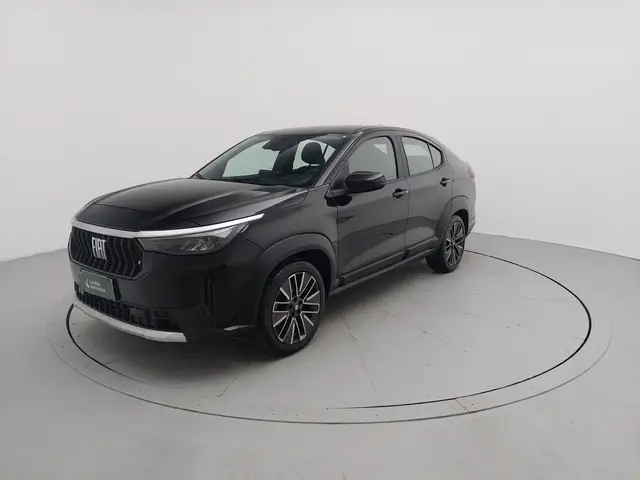 Carro Fiat Fastback 2026 Turbo 200