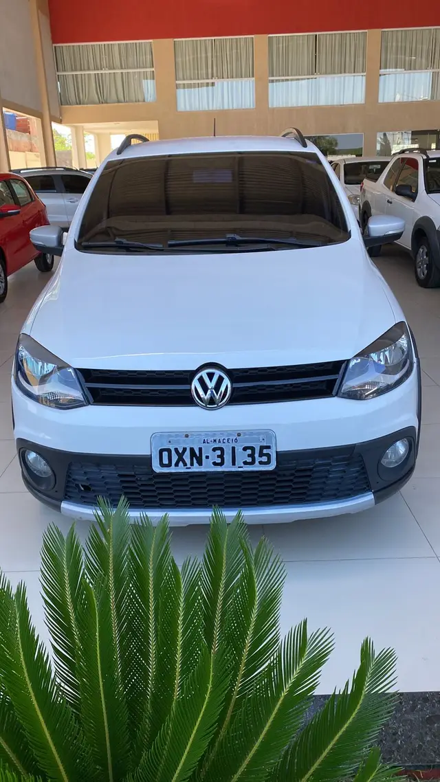 Carro Volkswagen CrossFox 2014 1.6 VHT (Flex)