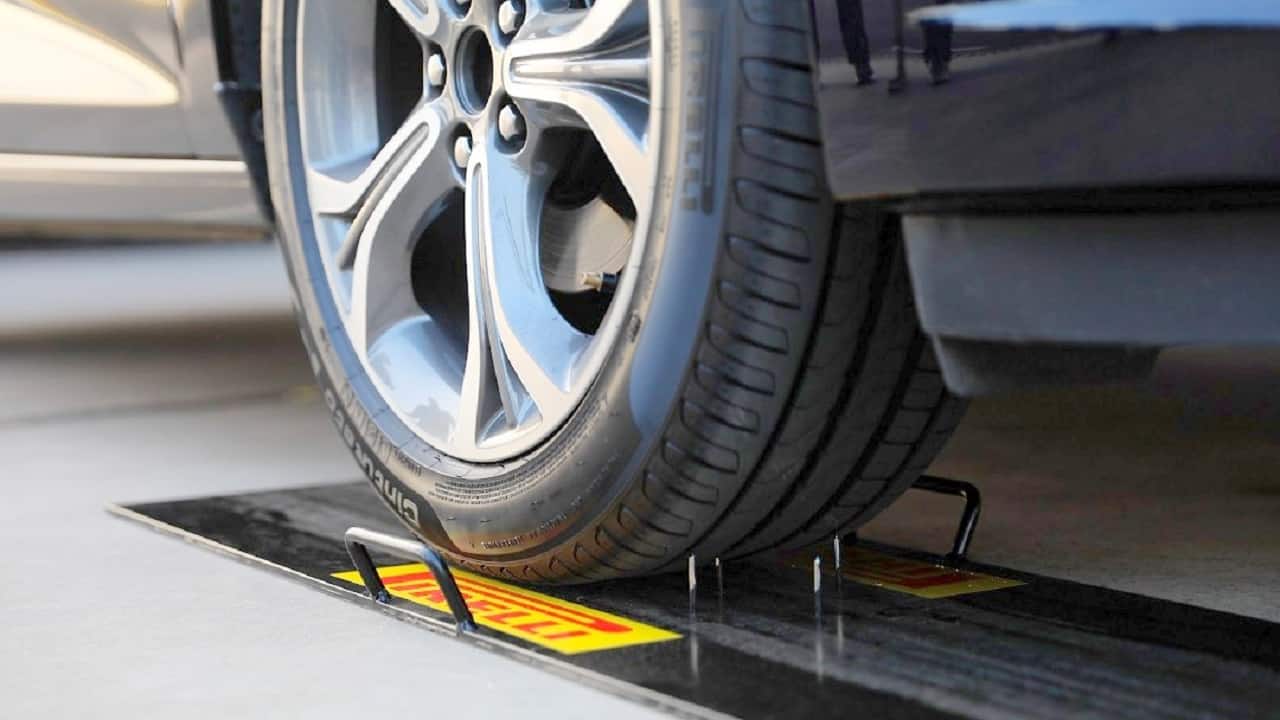 Pirelli cria pneus sob medida para os veículos elétricos da Rivian