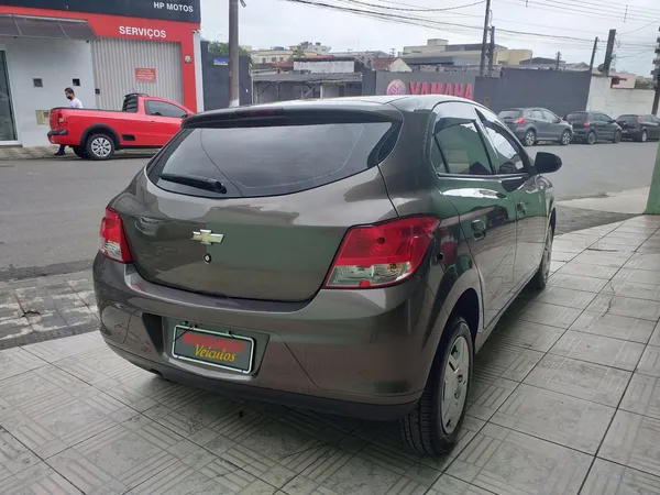 CHEVROLET ONIX HATCH 1.0 12V Flex 5p Mec. 2023 em Pariquera Açu-SP - B  Motors