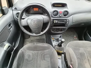 Citroën C3 2008 Exclusive 1.4 8V (flex)