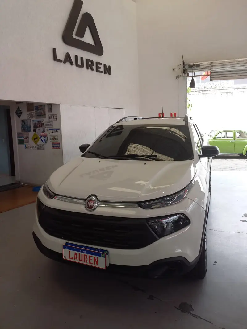 Fiat Toro Freedom 1.8 AT6 4x2 (Flex)