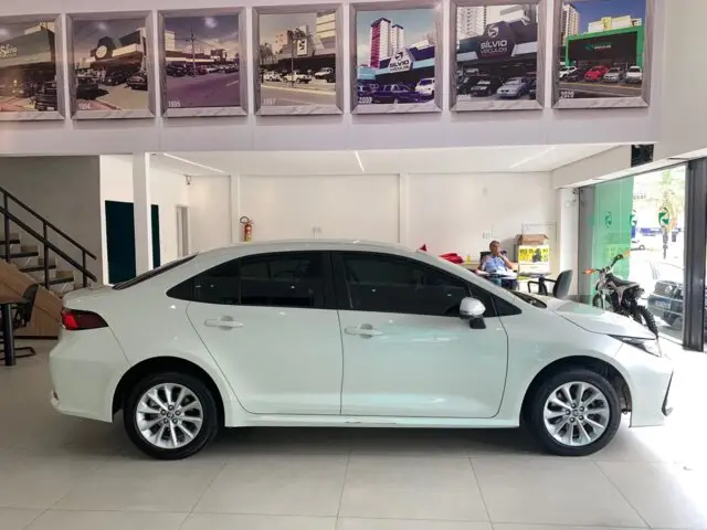 Toyota GLi 2.0