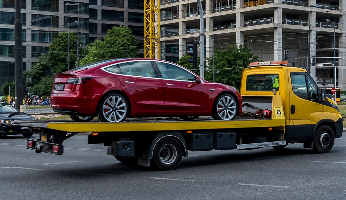 Entenda por que esse tipo de veículo não pode ser removido do local como os carros a combustão