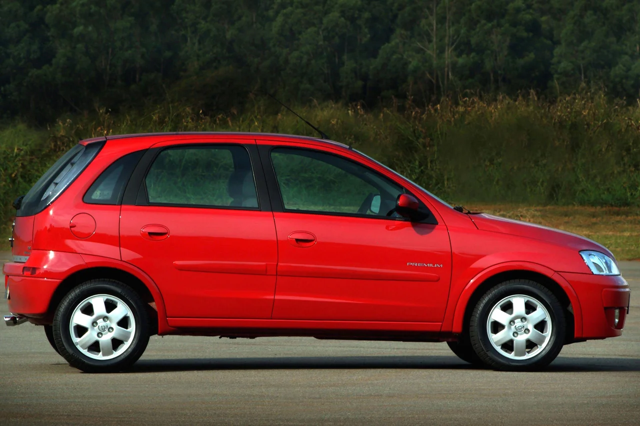 Chevrolet Corsa Hatch Premium 1.4 (Flex)