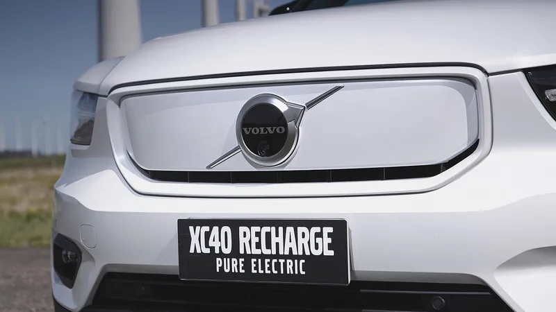 Afinal, carro elétrico polui mais que a combustão? Este estudo responde
