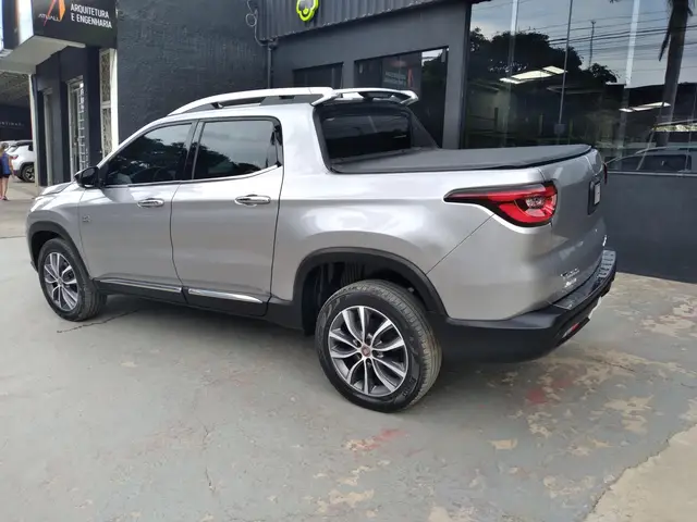 Carro Fiat Toro 2021 2.0 TDI Volcano Auto 4WD