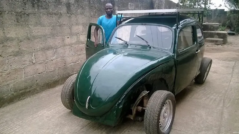 Estudante cria Fusca movido só a energia solar ou pelo vento