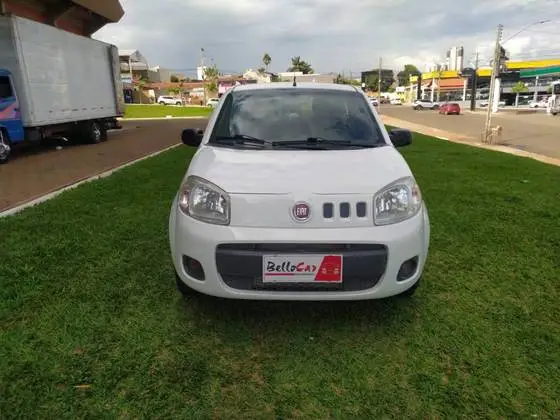 Carro Fiat Uno 2014 Vivace 1.0 8V (Flex) 2p
