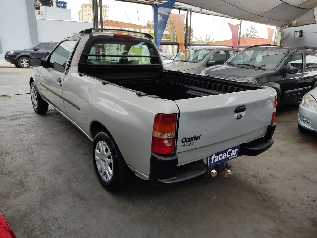 Ford Courier