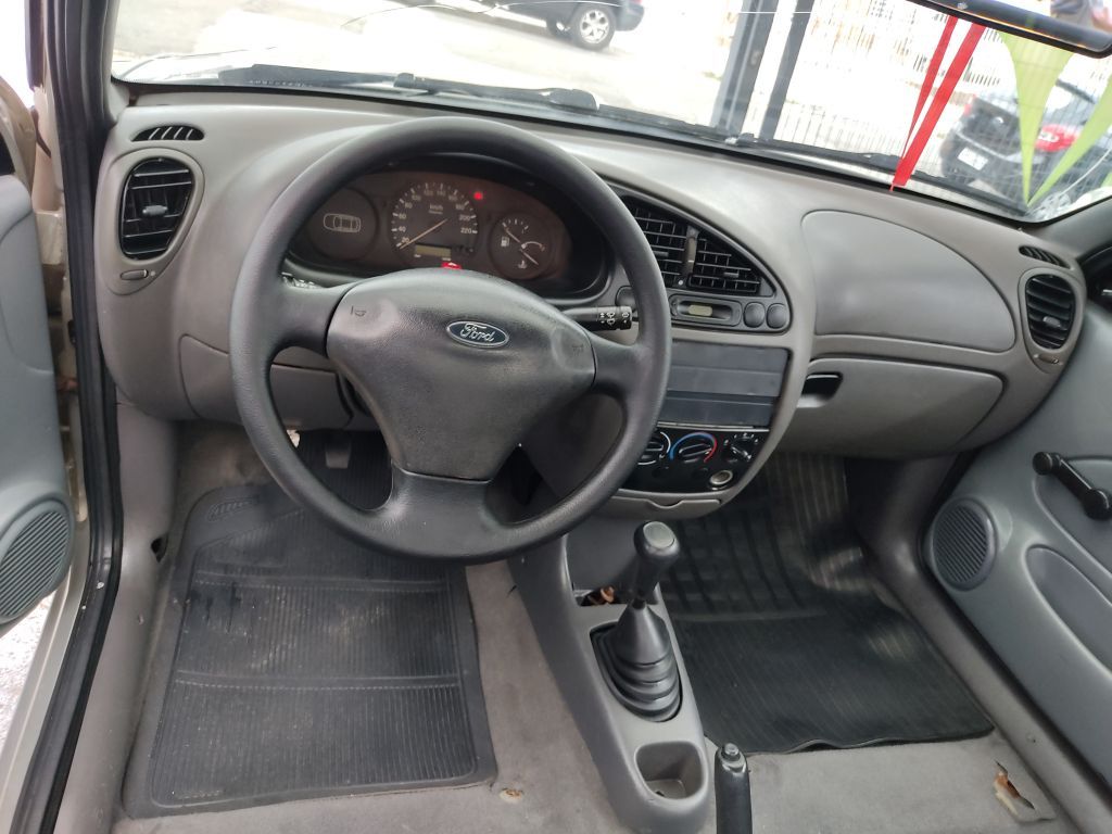 Ford Courier