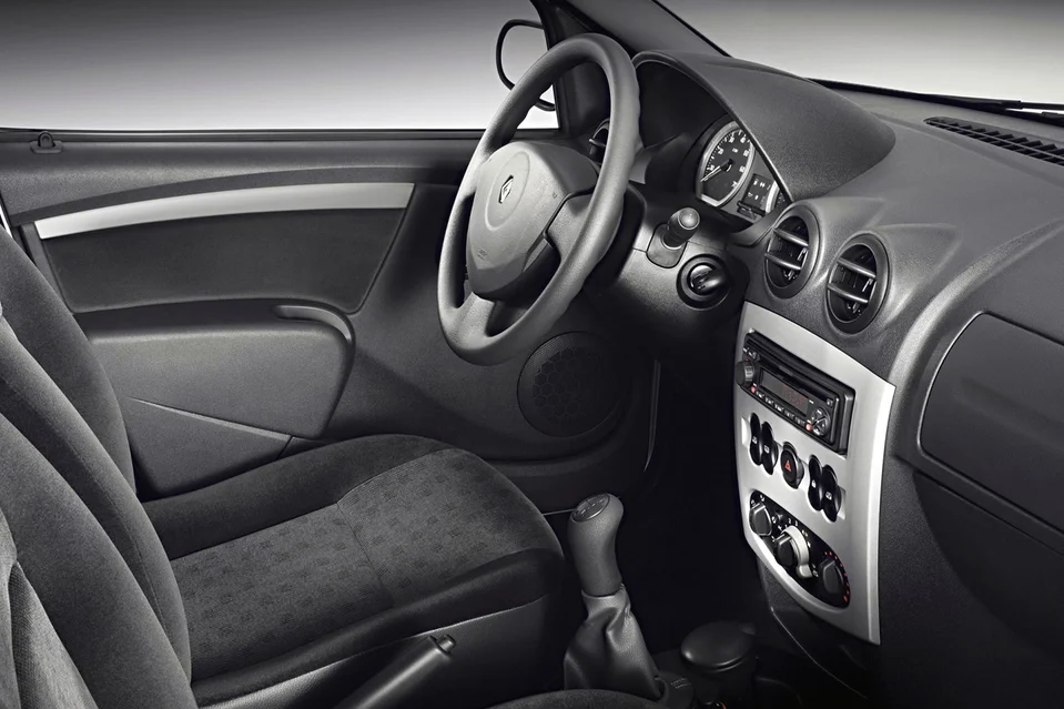 Renault Logan Privilège 1.6 8V Hi-Torque