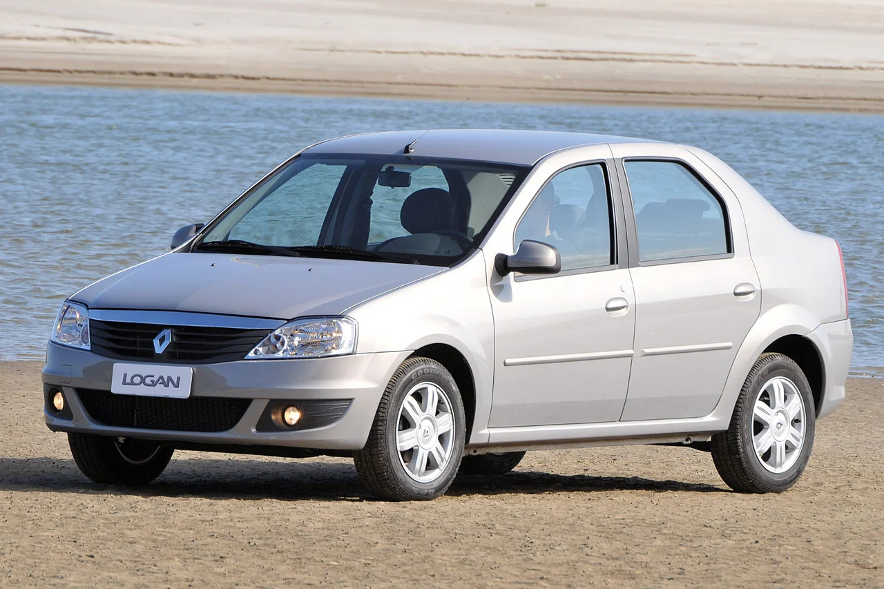 Renault Logan Expression 1.6 8V Hi-Torque (flex)