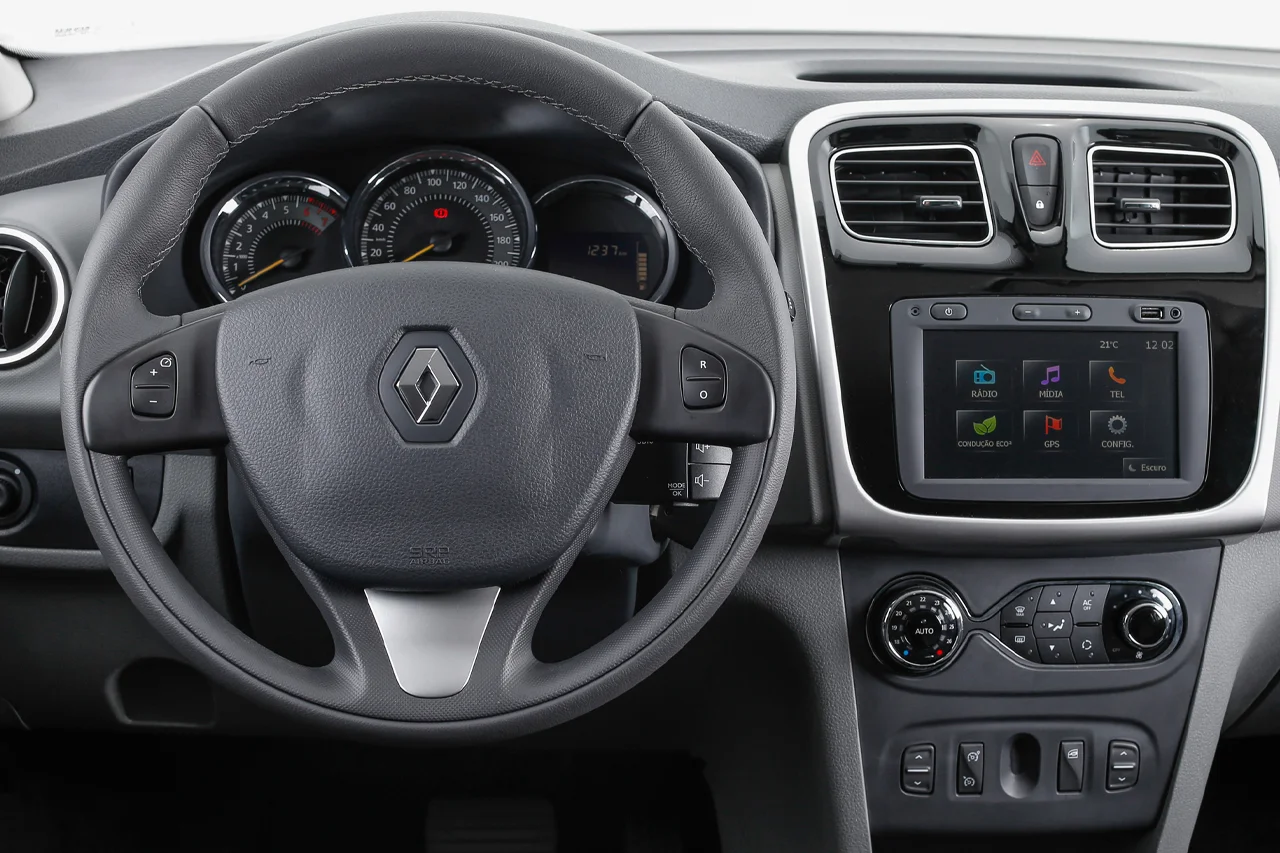Renault Logan Dynamique 1.6 8V Easy-r (flex)