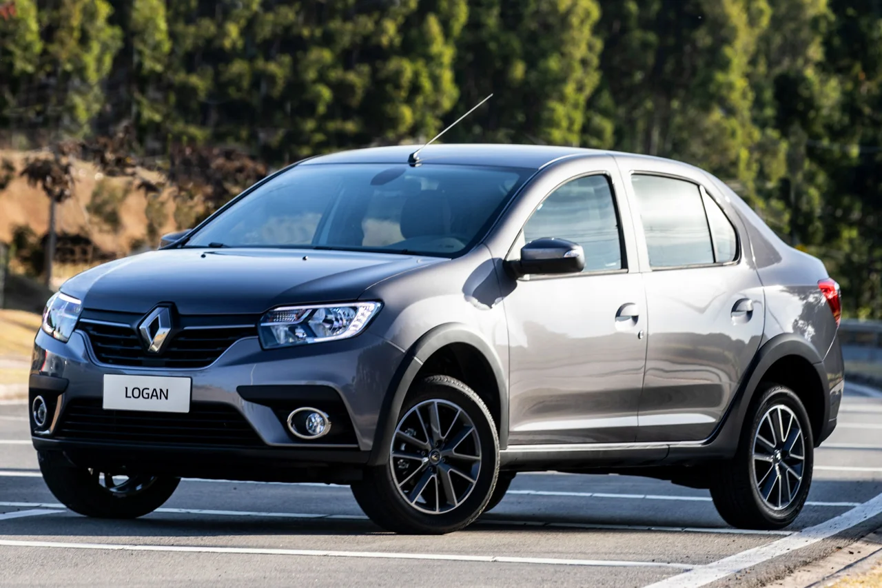 Renault Logan Expression 1.6 16V SCe (Flex)