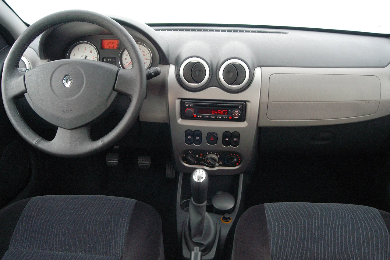 Renault Sandero Expression 1.6 8V (flex)