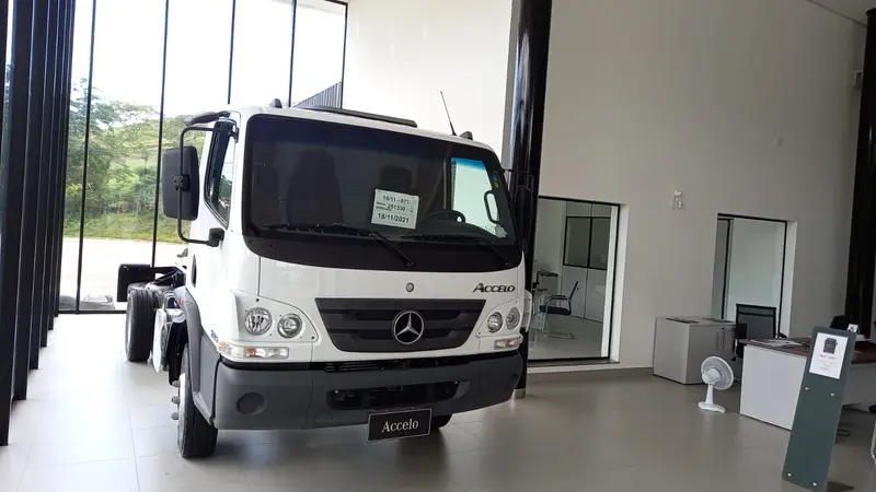 Mercedes-Benz Accelo 815/31