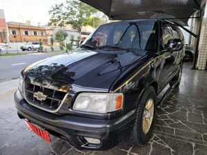 Chevrolet Blazer 2000 DLX Executive 4x2 4.3 SFi V6 (nova série) (Aut)