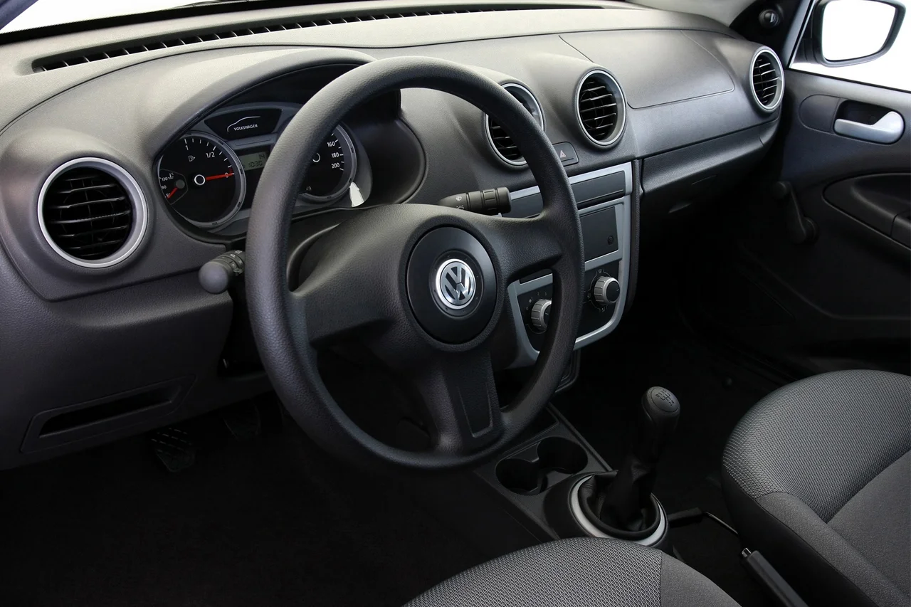 Volkswagen Gol 1.0 Mi Total Flex 8V 4p