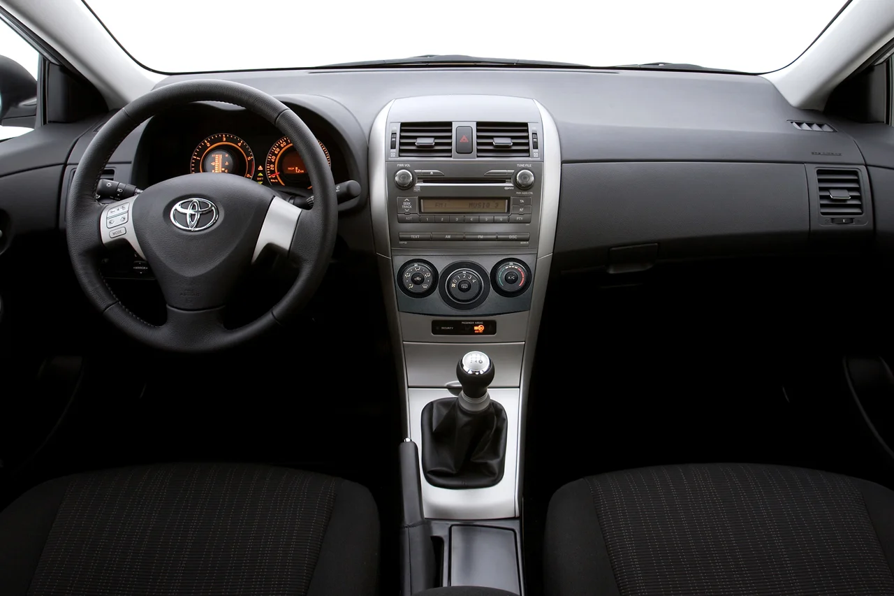 Toyota Corolla Sedan XLi 1.8 16V (flex) (aut)