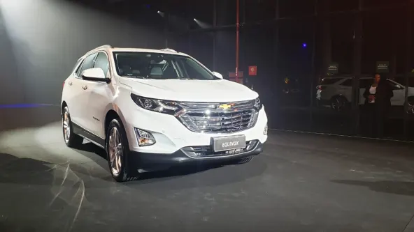 Chevrolet Equinox 2020 ganha nova versão e motor turbo. Confira detalhes e valor das versões.