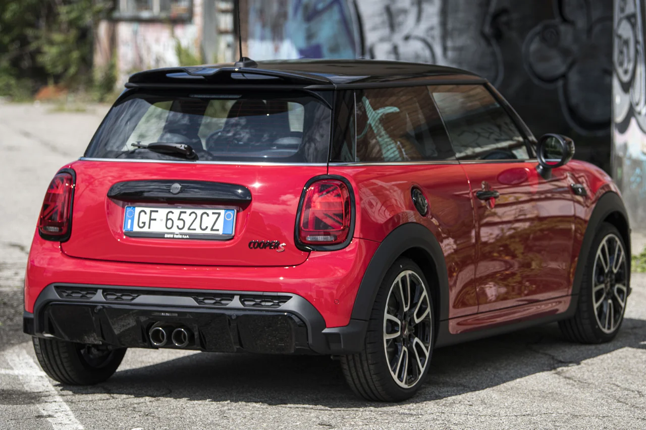 MINI John Cooper Works Pat.Moss 2.0 Turbo 3p Aut.