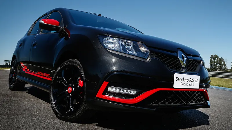 Renault Sandero RS: 5 sacadas geniais que fizeram um esportivo acessível