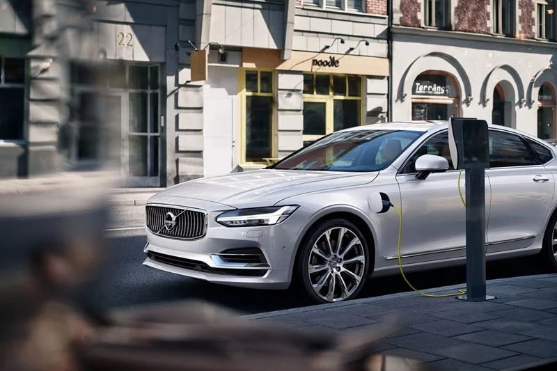 Volvo S90 Inscription 2.0 T8 4WD (Aut) 