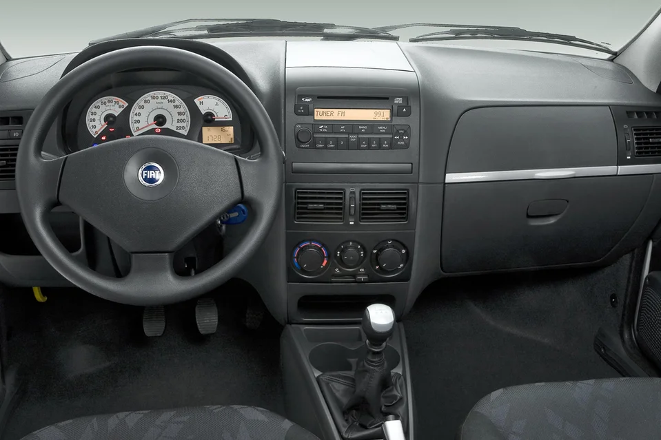 Fiat Palio ESSENCE Dualogic 1.6 Flex 16V 5p
