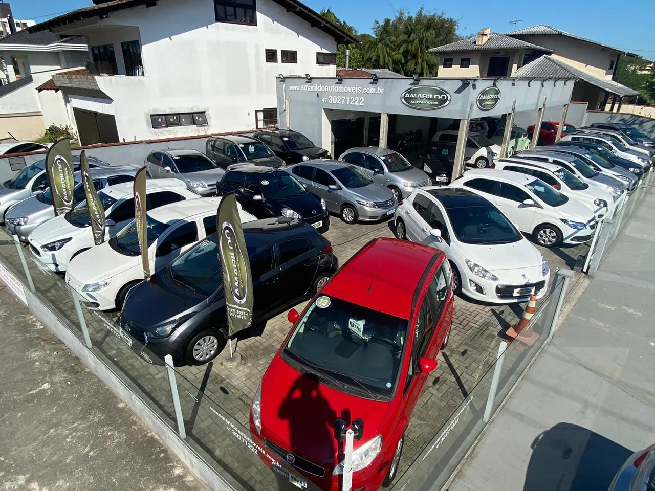 Fachada da loja Veículos à venda em Amarildo Automoveis - Joinville - SC | Mobiauto