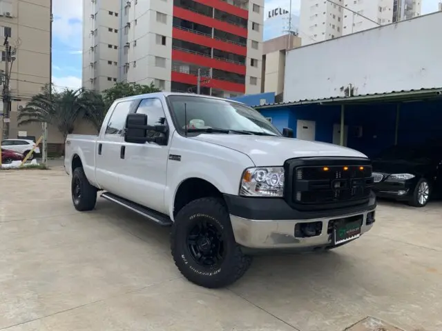 Ford F-250 XLT 4x2 3.9 (Cab Simples)