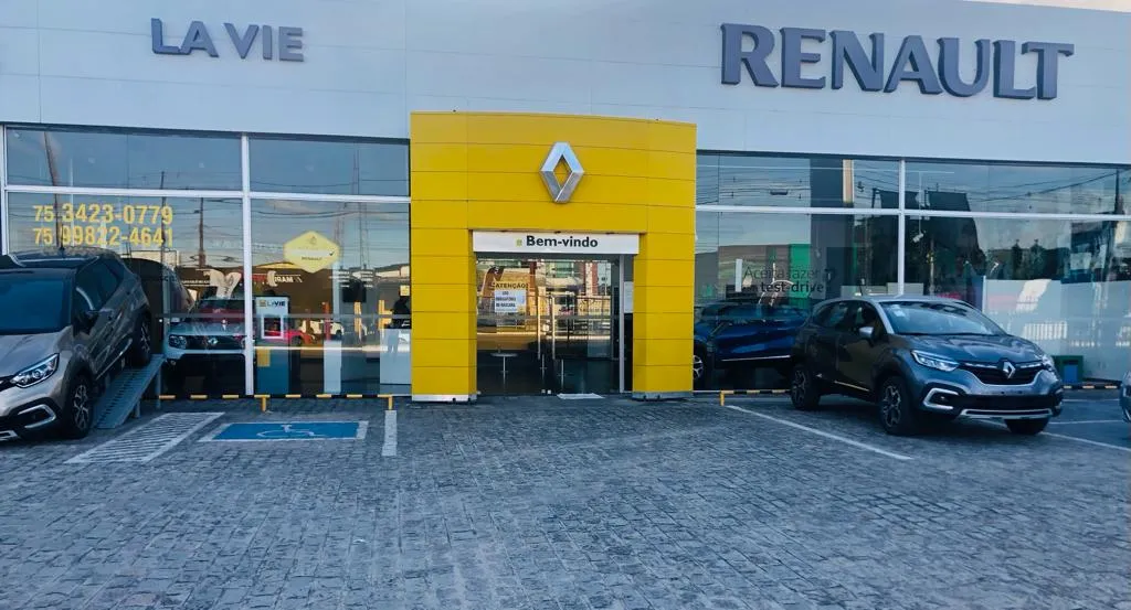 Fachada da loja Veículos à venda em RENAULT LA VIE MATRIZ - Alagoinhas - BA | Mobiauto