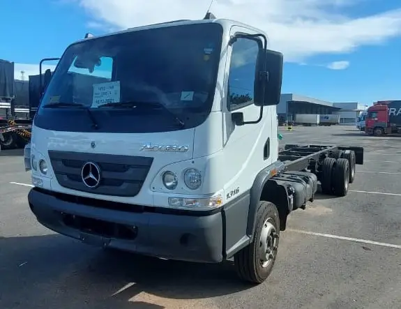 Carro Mercedes-Benz Accelo 2022 1316/46 6X2ES