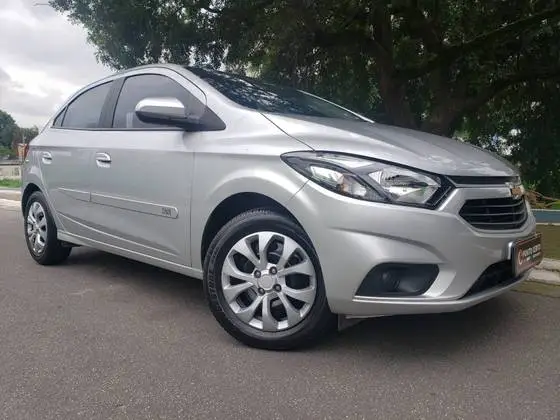 Carro Chevrolet Onix 2017 1.4 LT SPE/4 (Aut)
