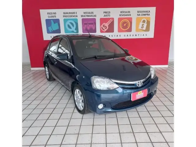 Carro Toyota Etios Sedan 2017 XLS 1.5 (Flex)
