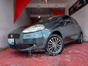 Fiat Punto 2011 Attractive 1.4 (Flex)