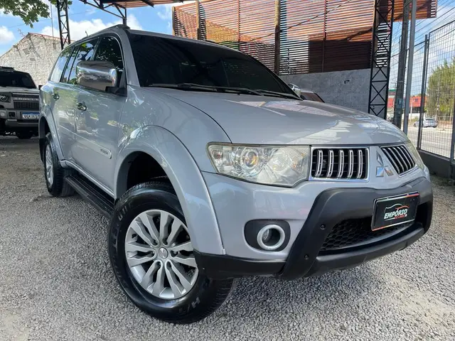 Carro Mitsubishi Pajero Dakar 2013 3.2 4WD (Aut)