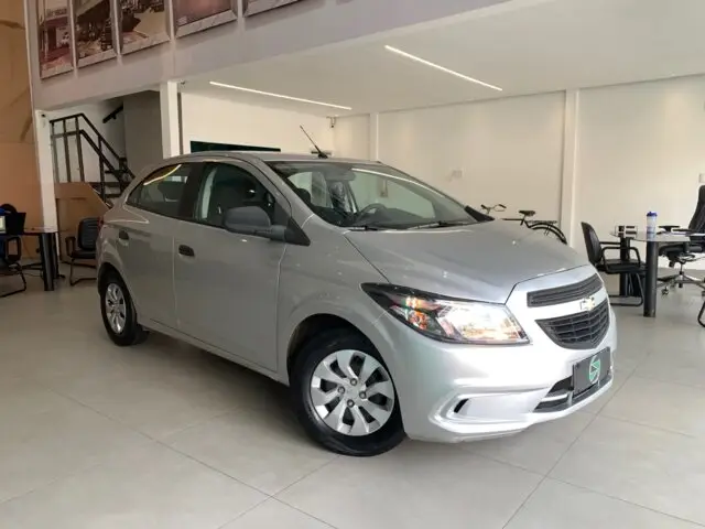 Carro Chevrolet Onix 2019 1.0 Joy SPE/4