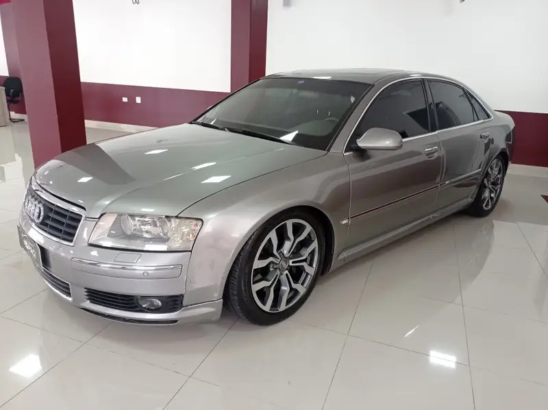 Audi A8 4.2 V8